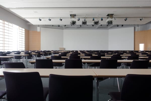 5 Tips for Choosing the Right Tech Tools for Your University Coursework